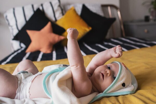 PENNY THE PENGUIN SWADDLE DRY - Image 9